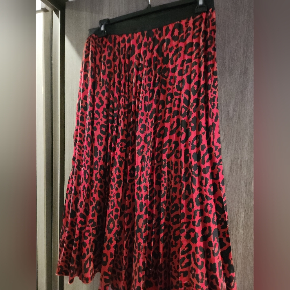 COPY - ☆black and red leopard, pleated skirt☆